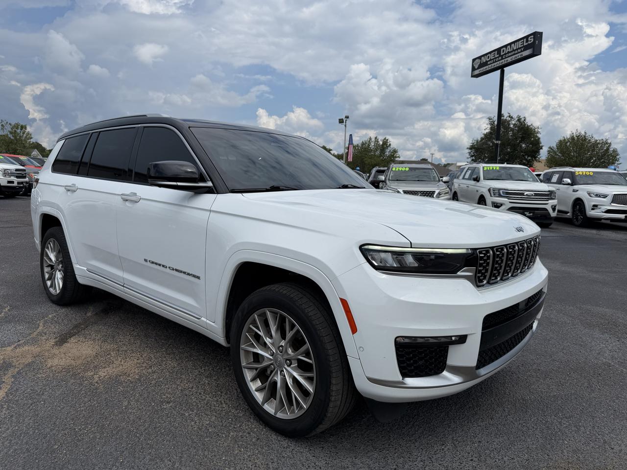 Jeep Grand Cherokee L Summit 2WD 2023