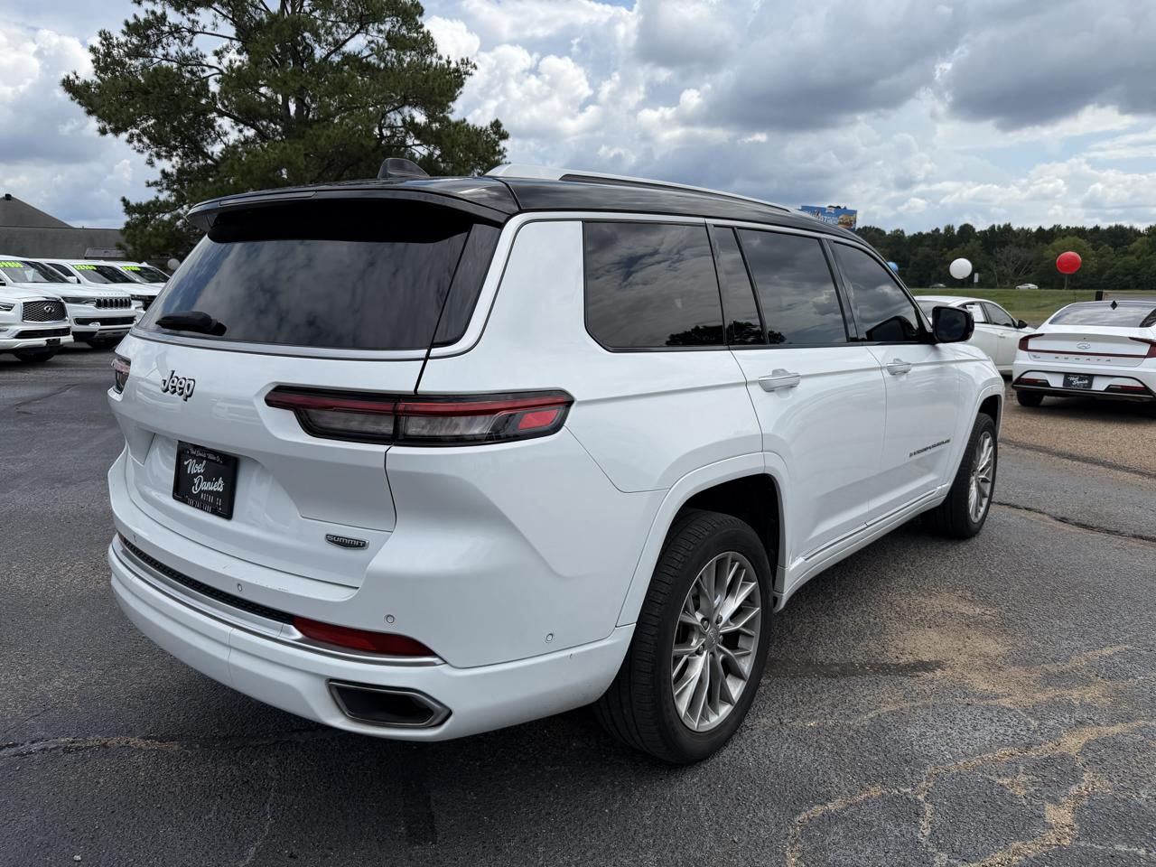 Jeep Grand Cherokee L Summit 2WD 2023