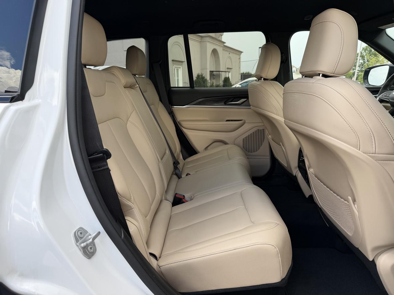Jeep Grand Cherokee Limited 4WD 2023