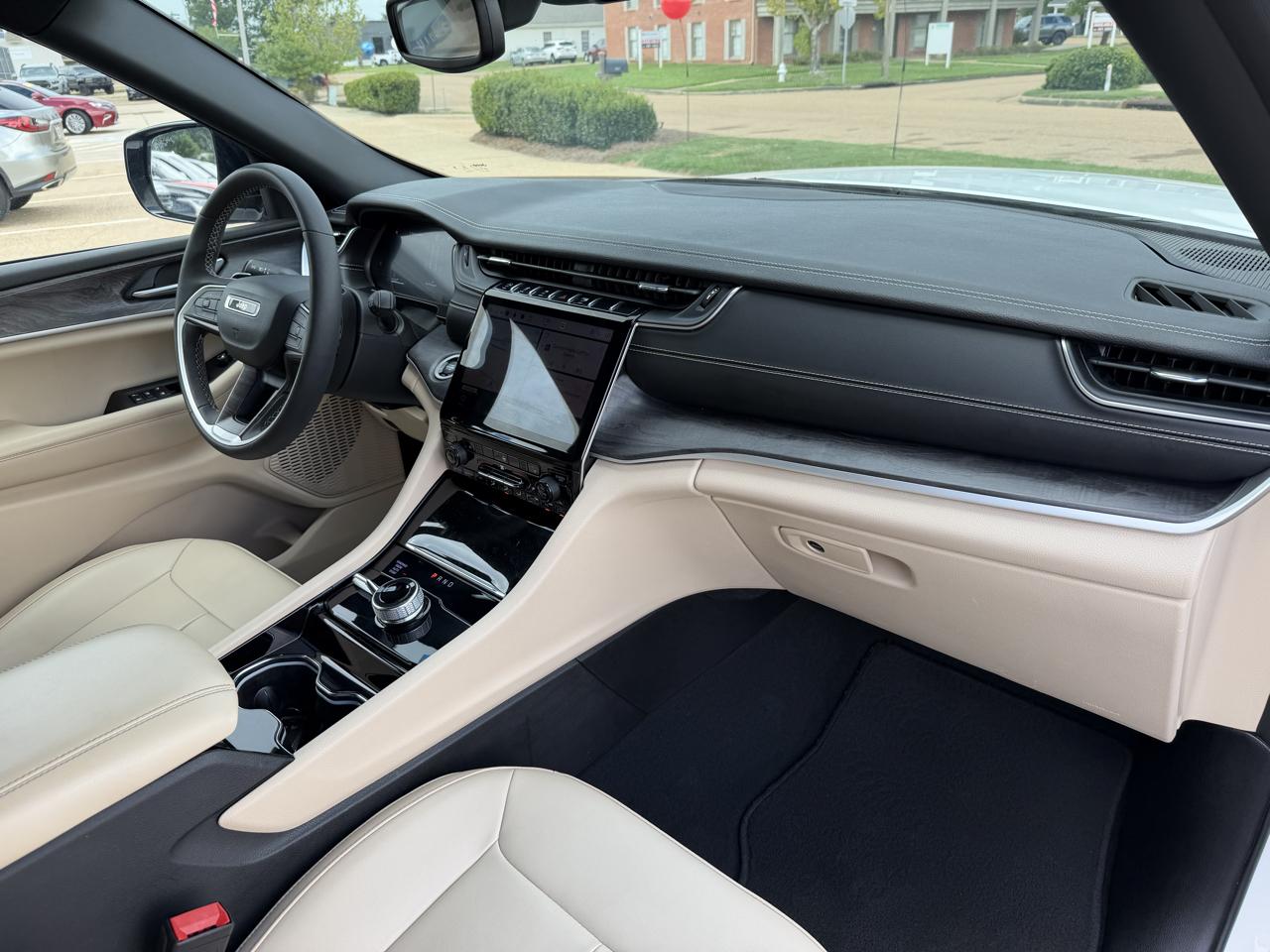 Jeep Grand Cherokee Limited 4WD 2023