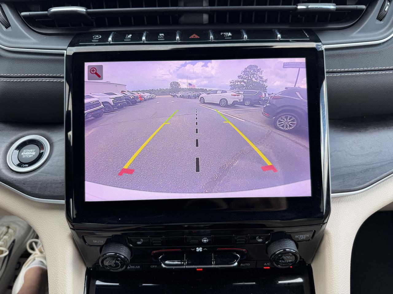 Jeep Grand Cherokee Limited 4WD 2023