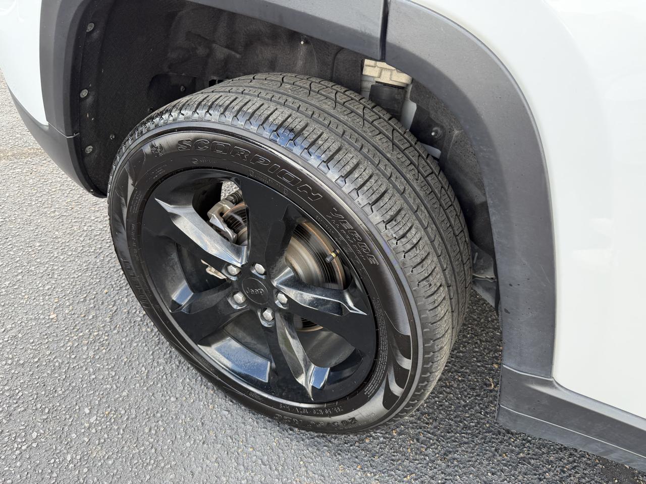Jeep Grand Cherokee Limited 4WD 2023