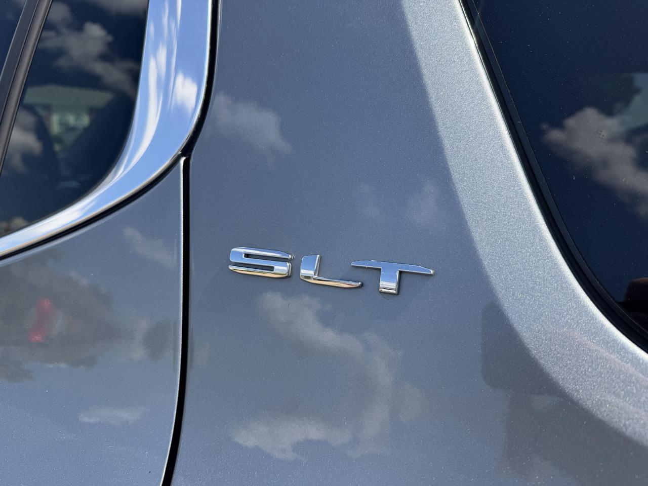 GMC Acadia SLT AWD 2023