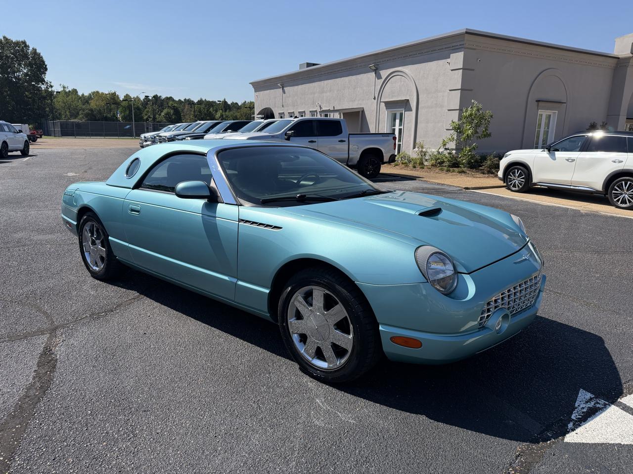 Ford Thunderbird  2002