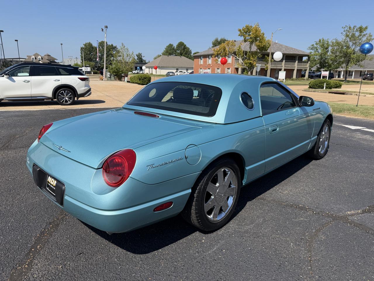 Ford Thunderbird  2002
