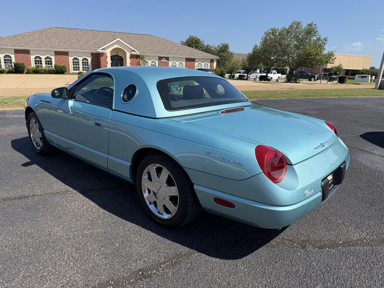Ford Thunderbird  2002