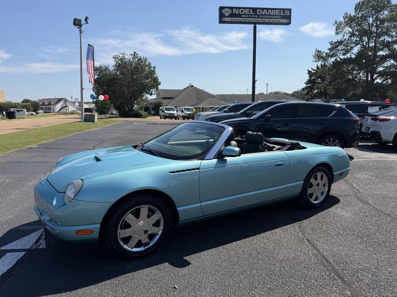 Ford Thunderbird  2002