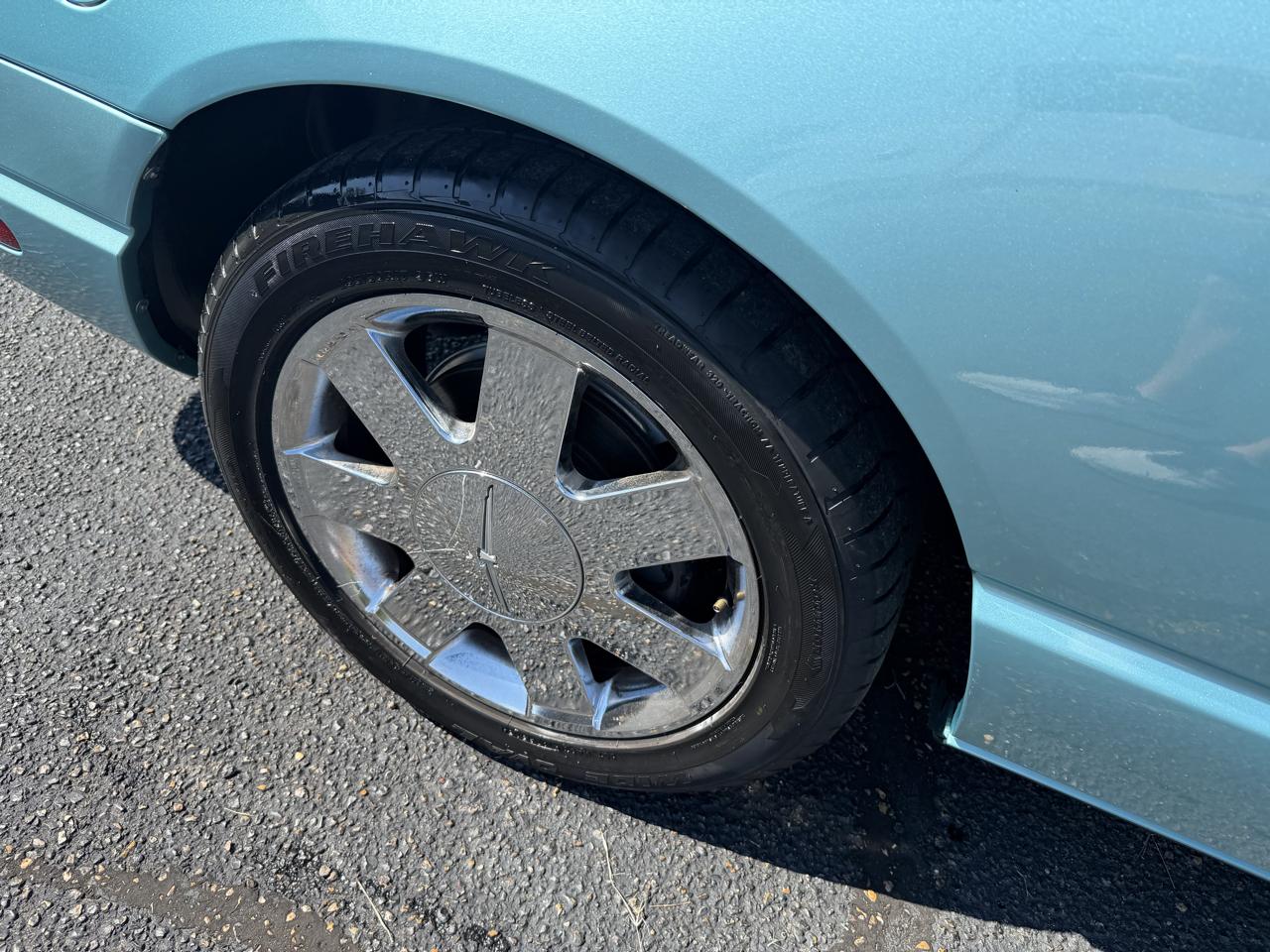 Ford Thunderbird  2002
