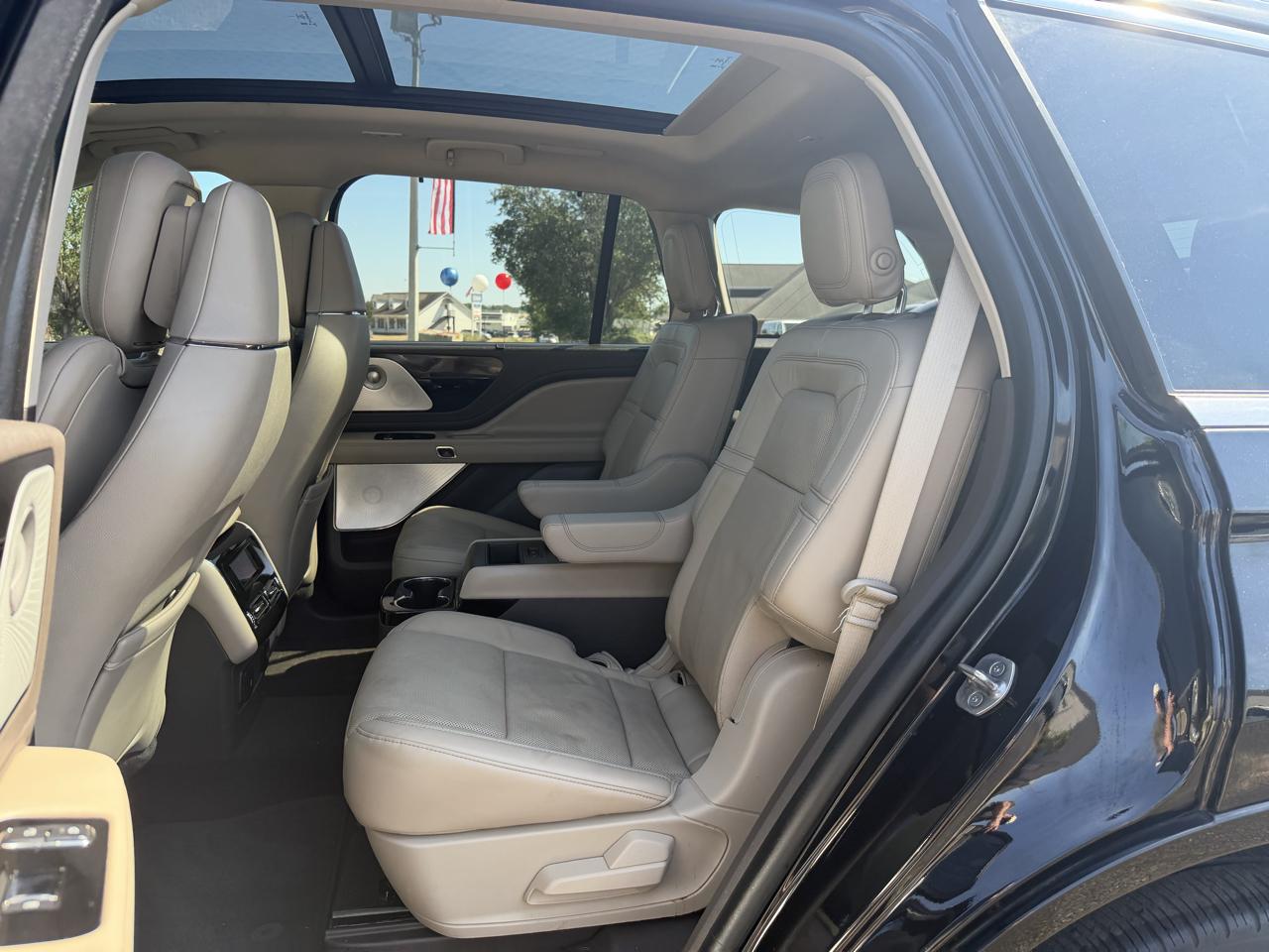 Lincoln Aviator  2020