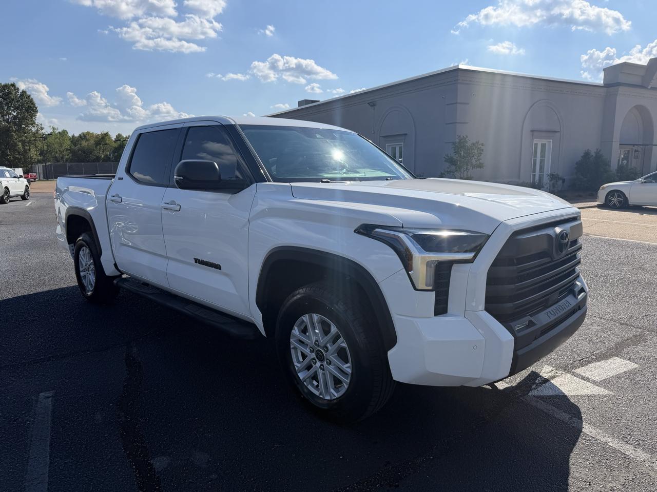 Toyota Tundra  2023