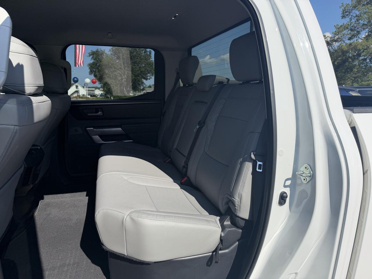 Toyota Tundra  2023