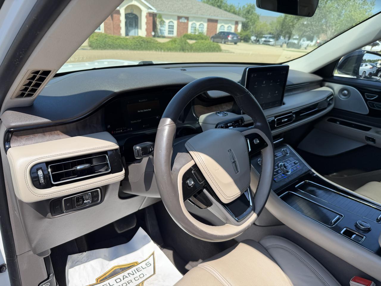 Lincoln Aviator  2020