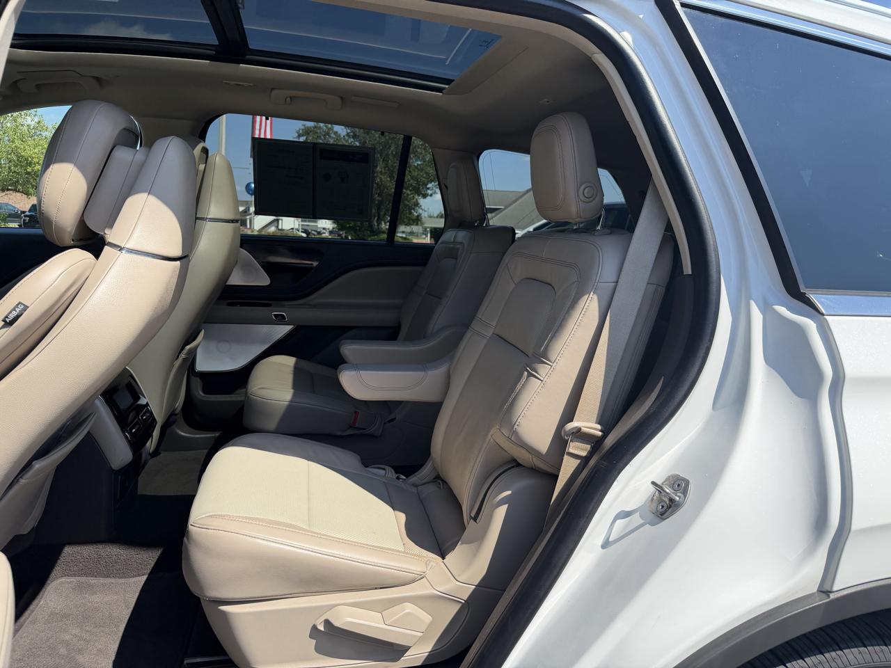 Lincoln Aviator  2020