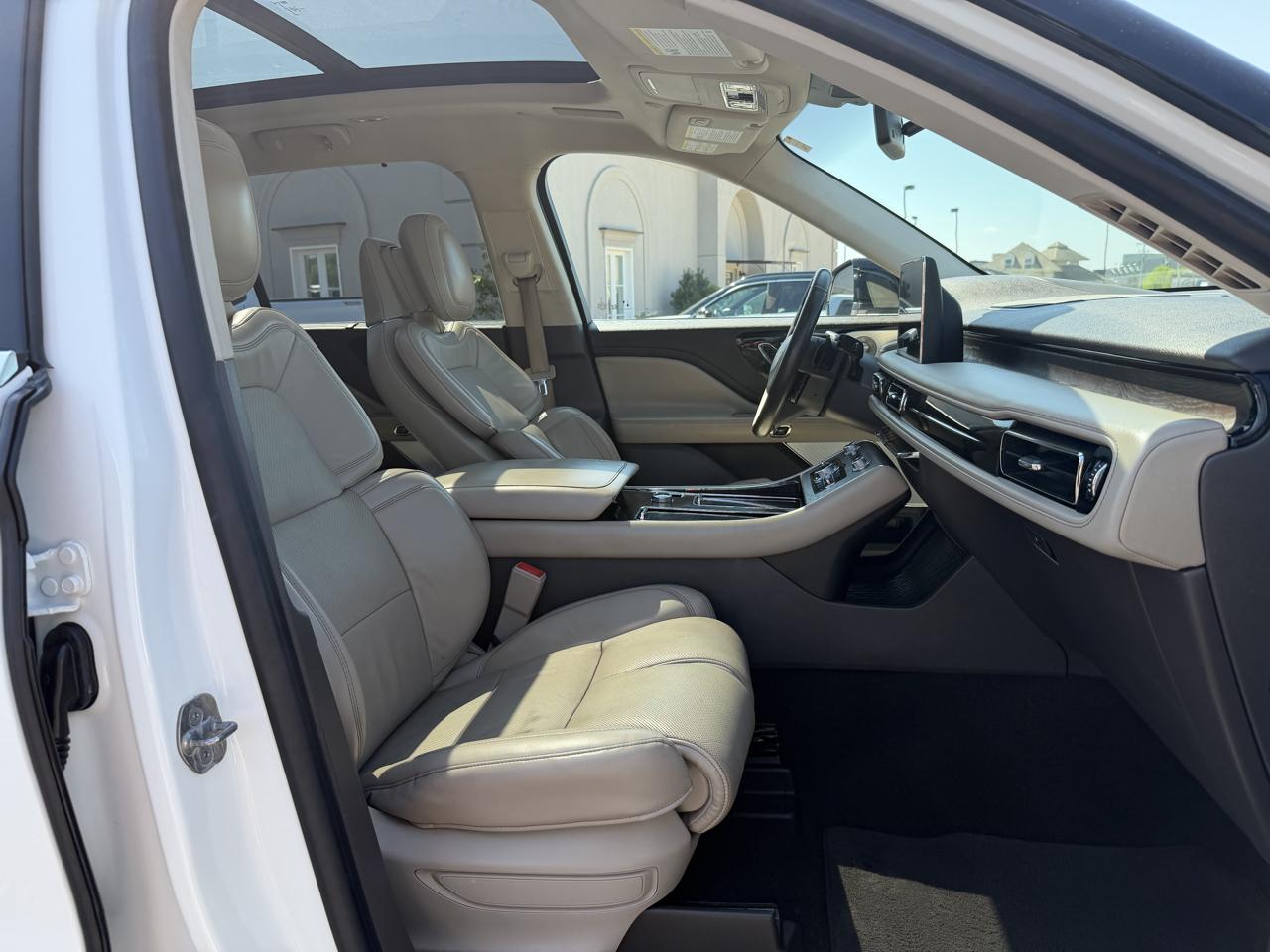 Lincoln Aviator  2020