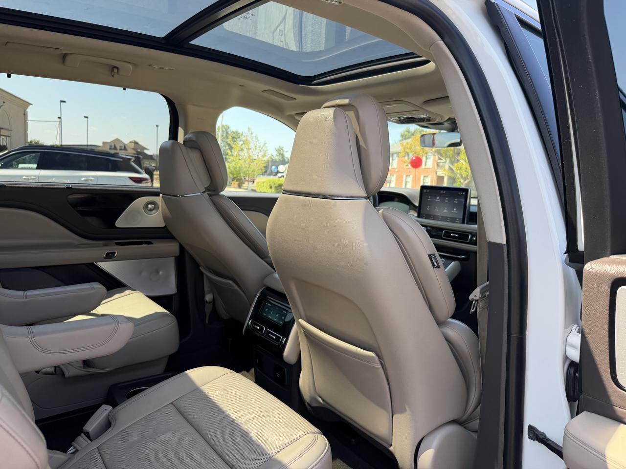 Lincoln Aviator  2020