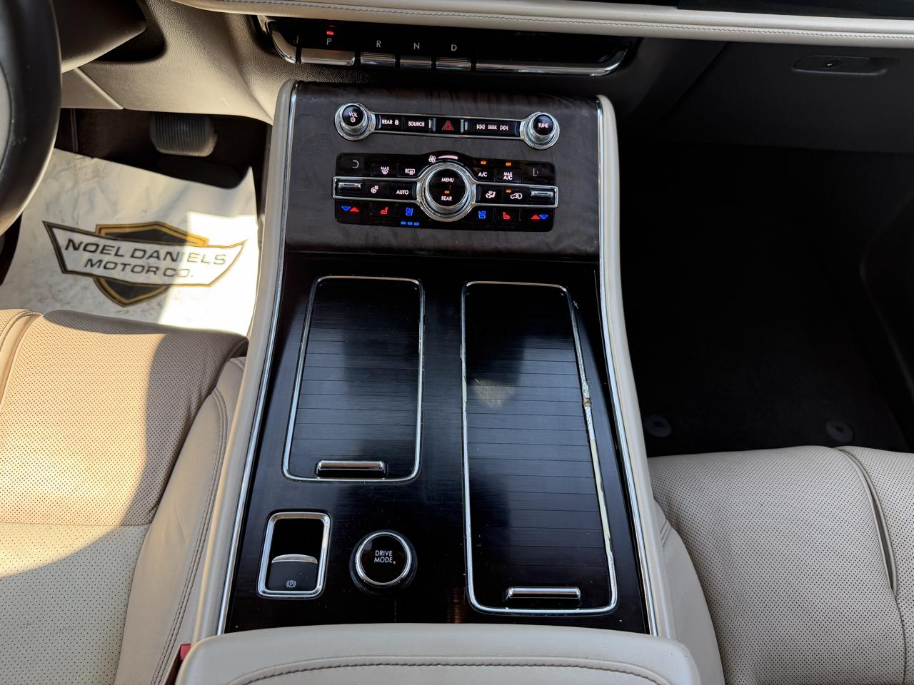Lincoln Aviator  2020