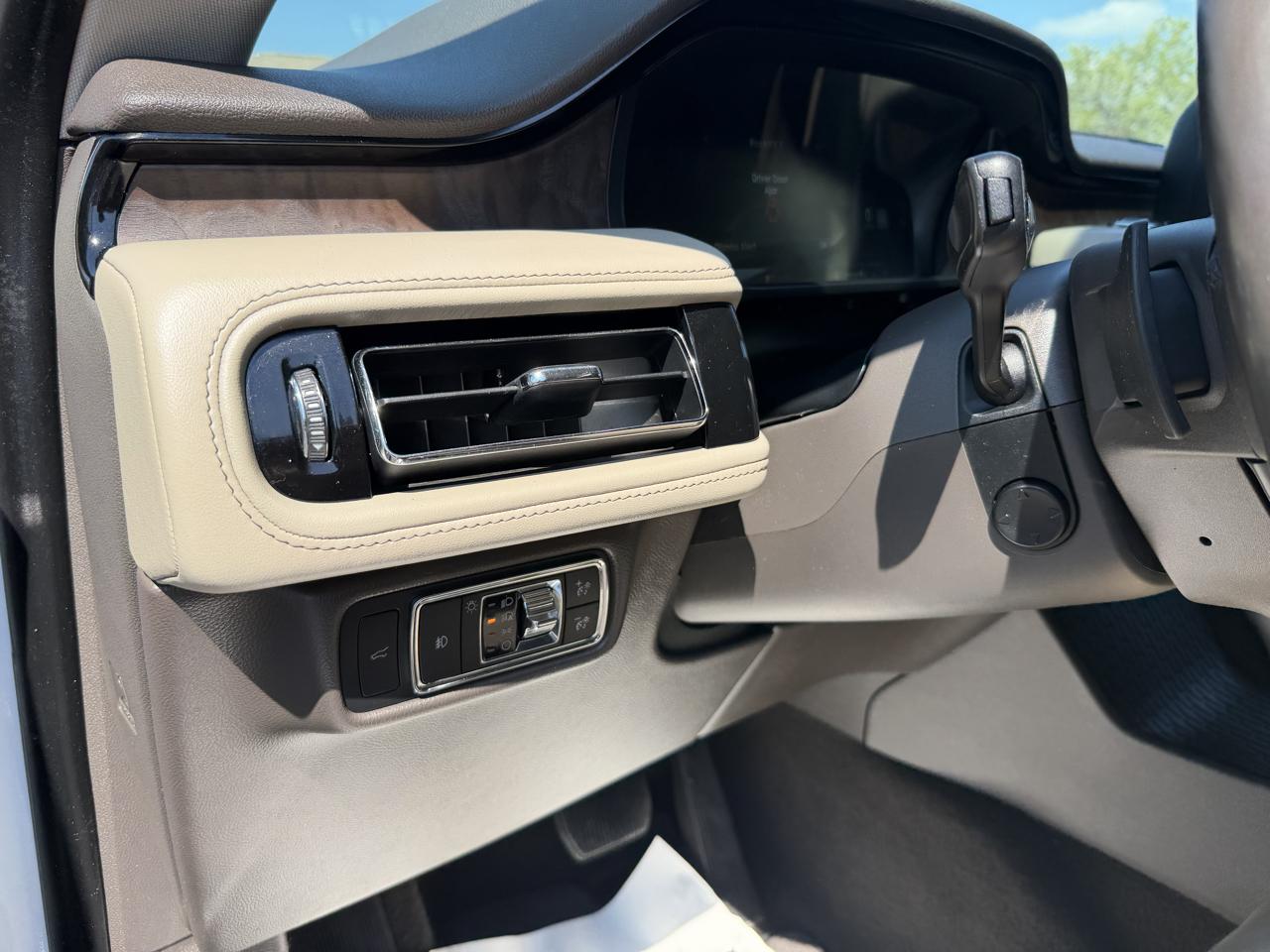 Lincoln Aviator  2020