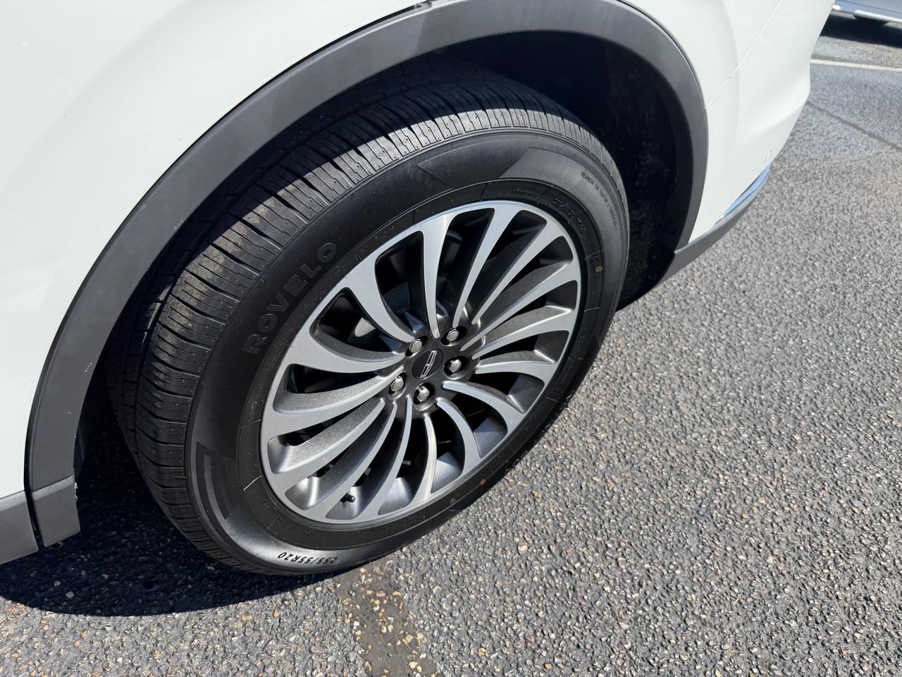 Lincoln Aviator  2020