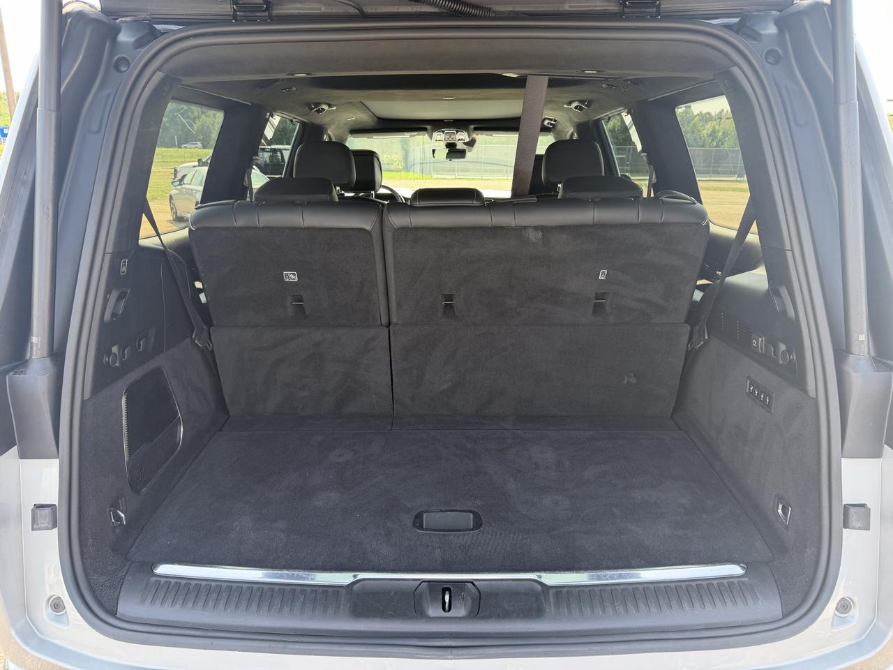 Jeep Grand Wagoneer  2023