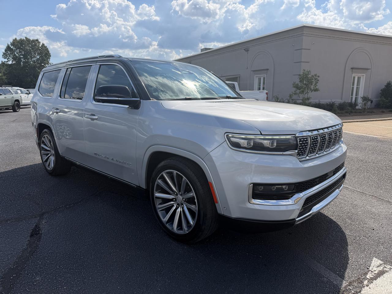 Jeep Grand Wagoneer  2023