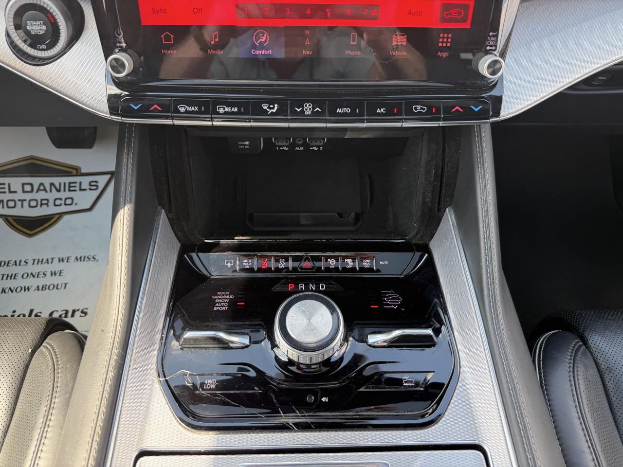 Jeep Grand Wagoneer  2023