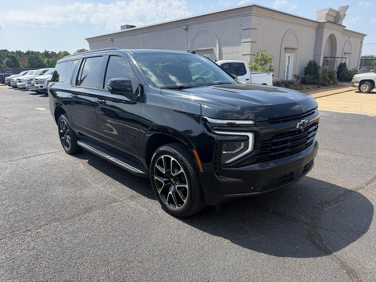 Chevrolet Suburban  2025