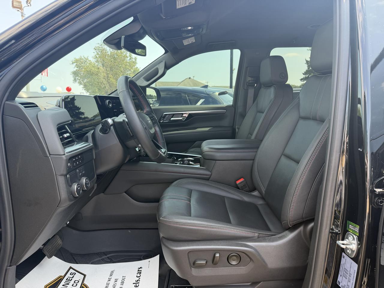Chevrolet Suburban  2025