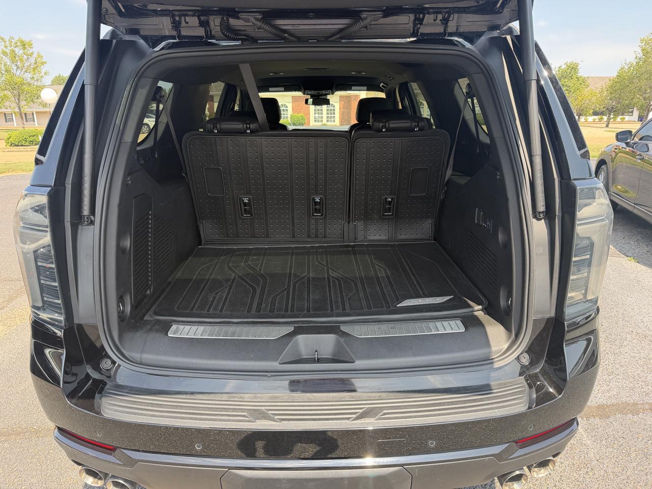 Chevrolet Suburban  2025