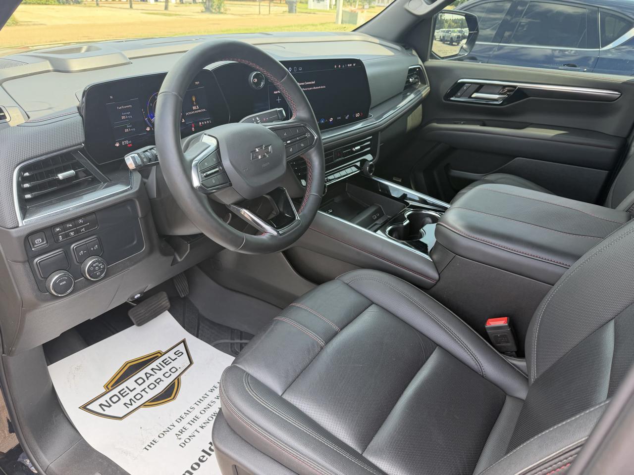 Chevrolet Suburban  2025