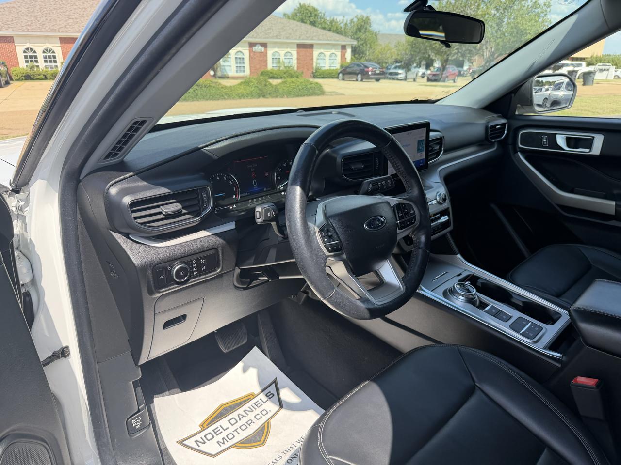 Ford Explorer  2023