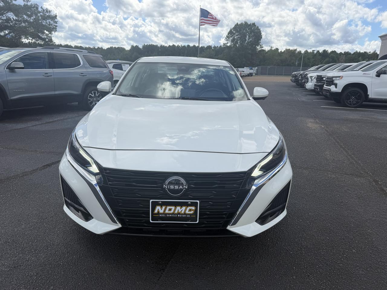Nissan Altima  2023
