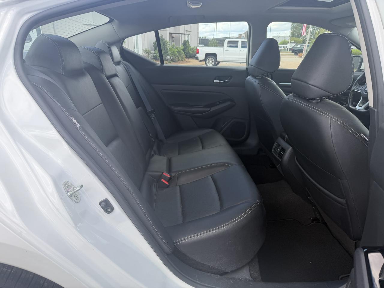 Nissan Altima  2023