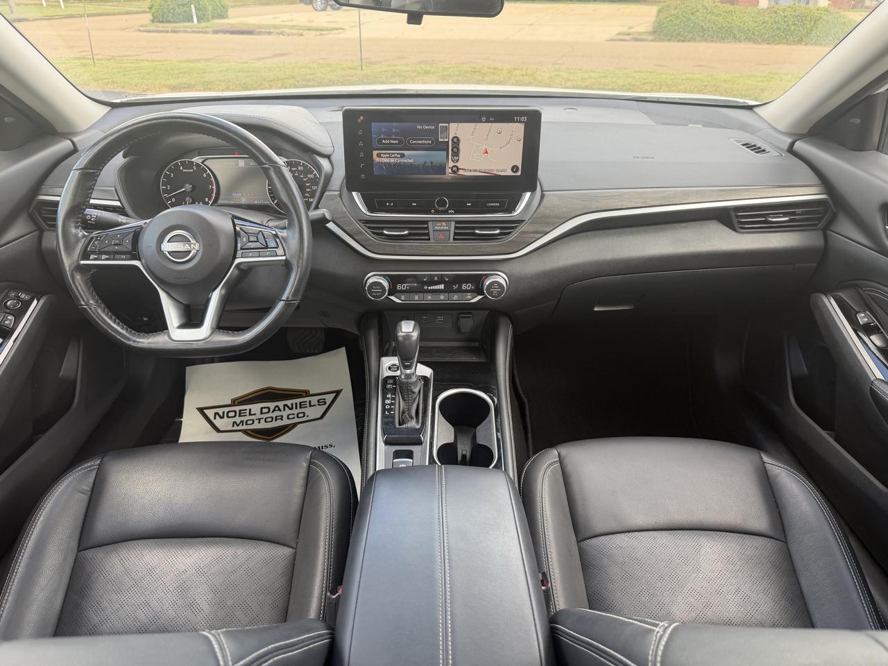 Nissan Altima  2023