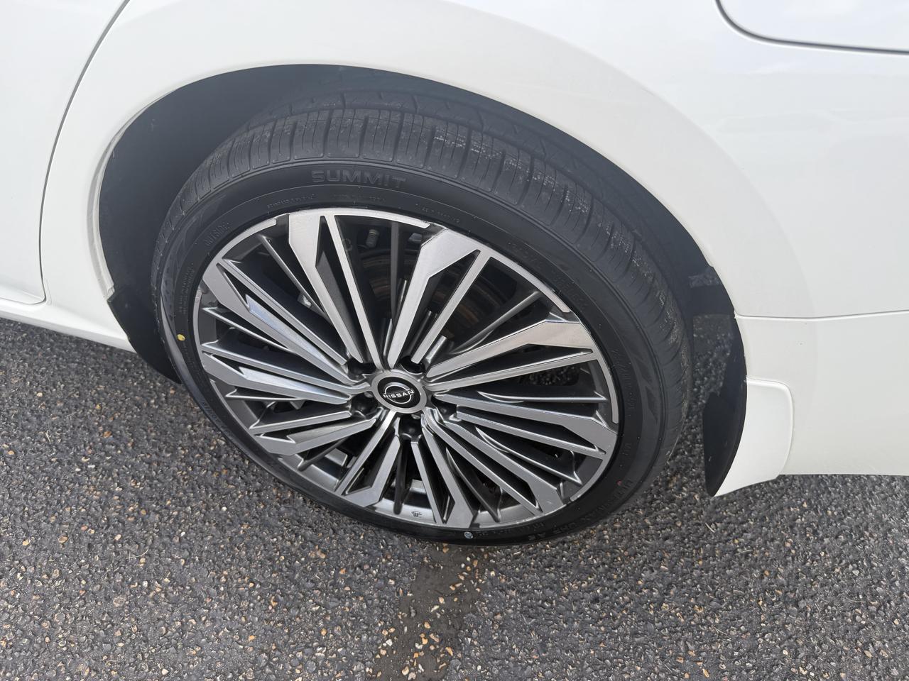 Nissan Altima  2023