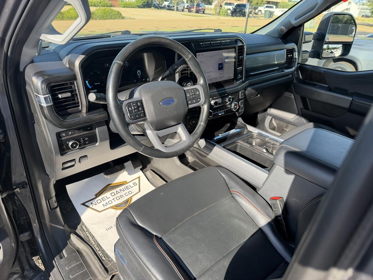 Ford F-250 SD  2024