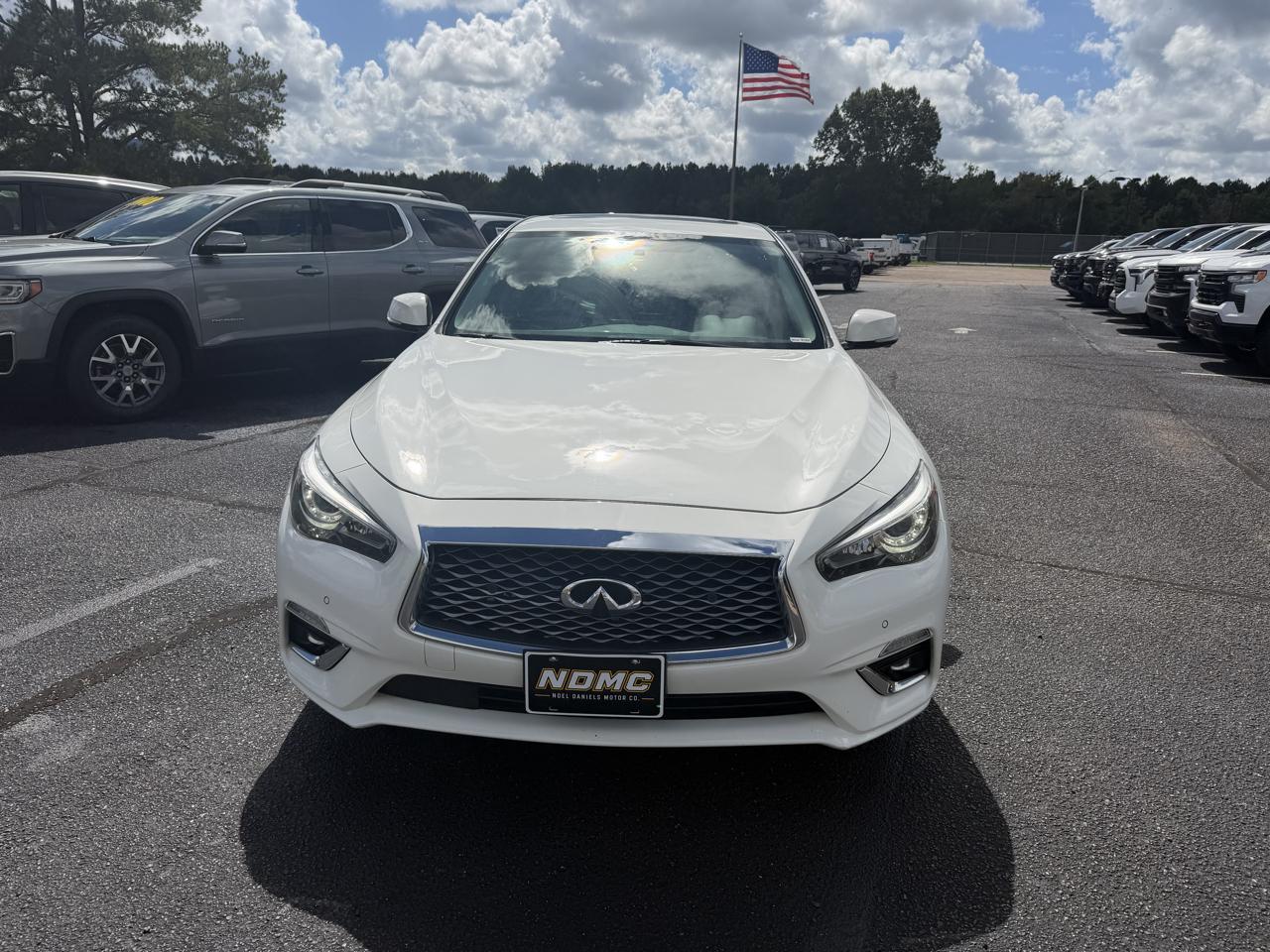 Infiniti Q50  2021