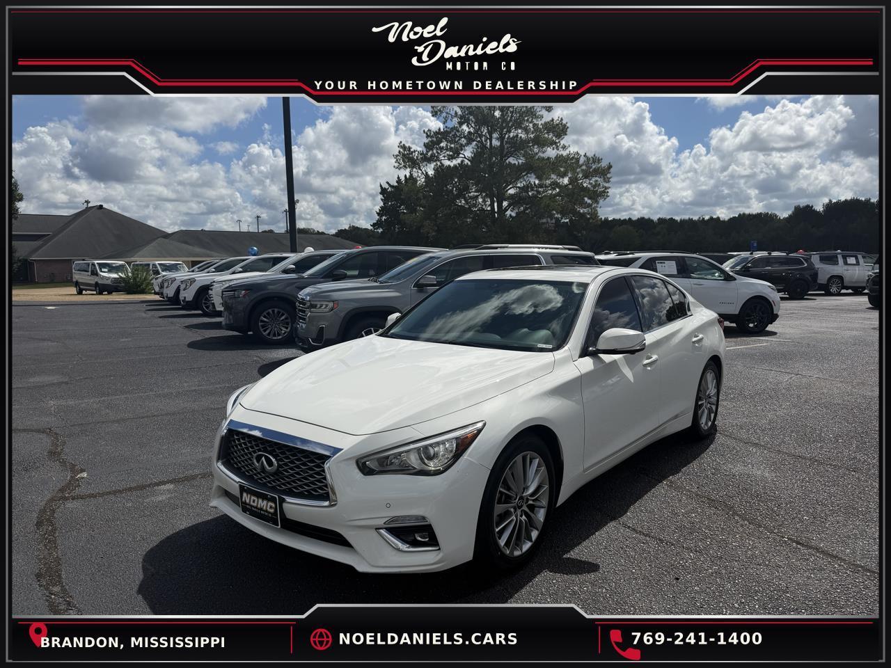 Infiniti Q50  2021