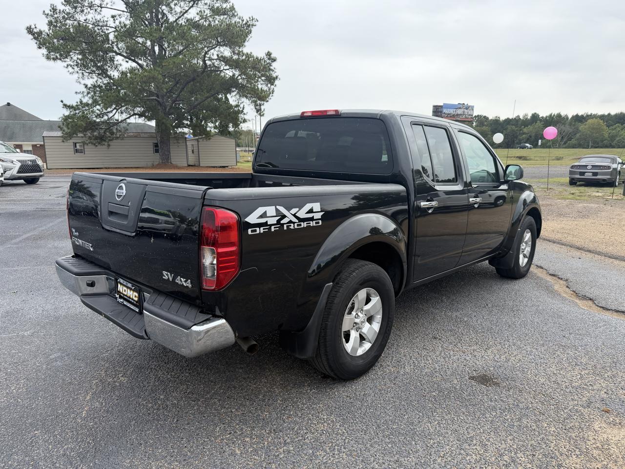 Nissan Frontier  2011