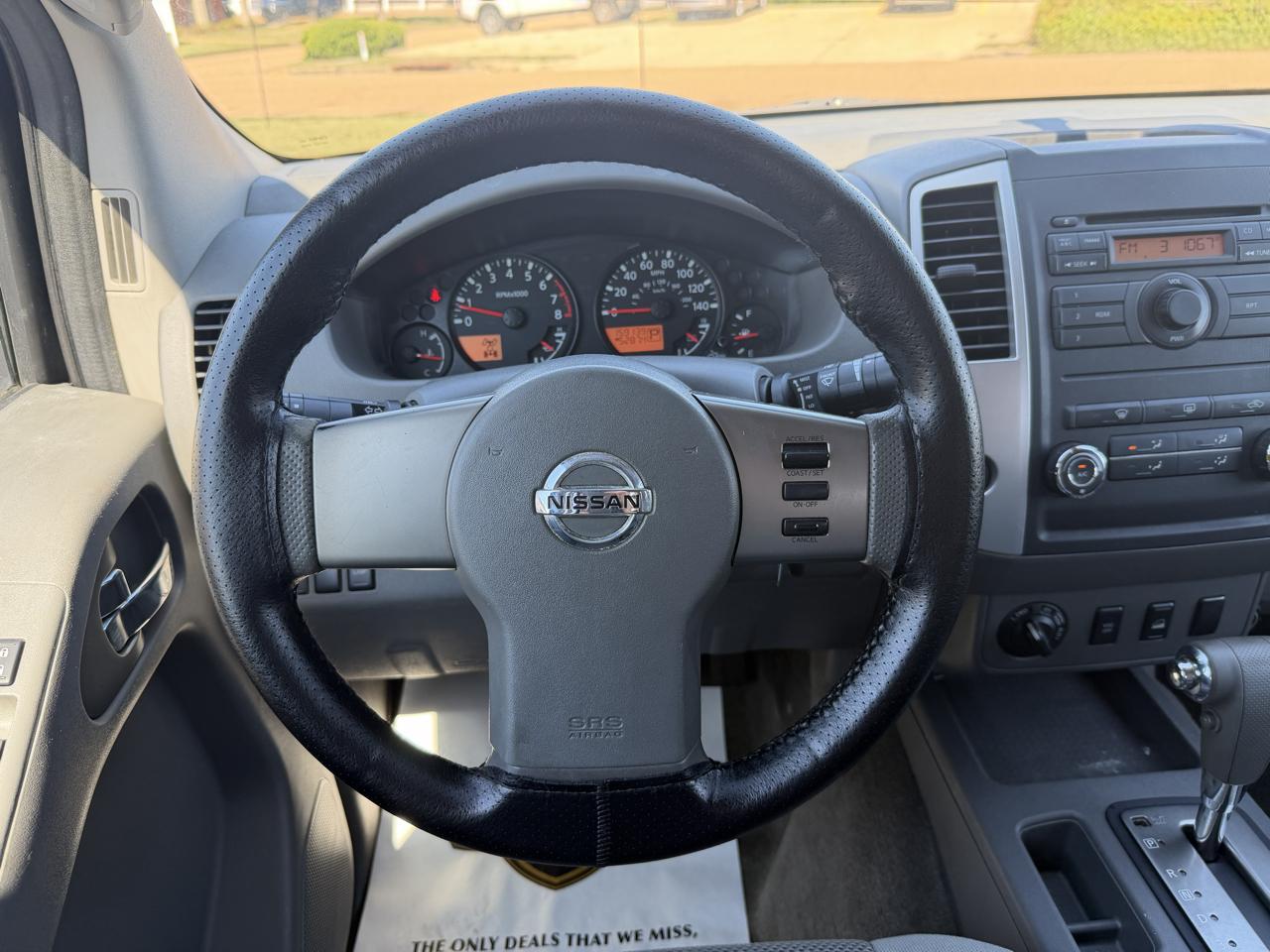 Nissan Frontier  2011