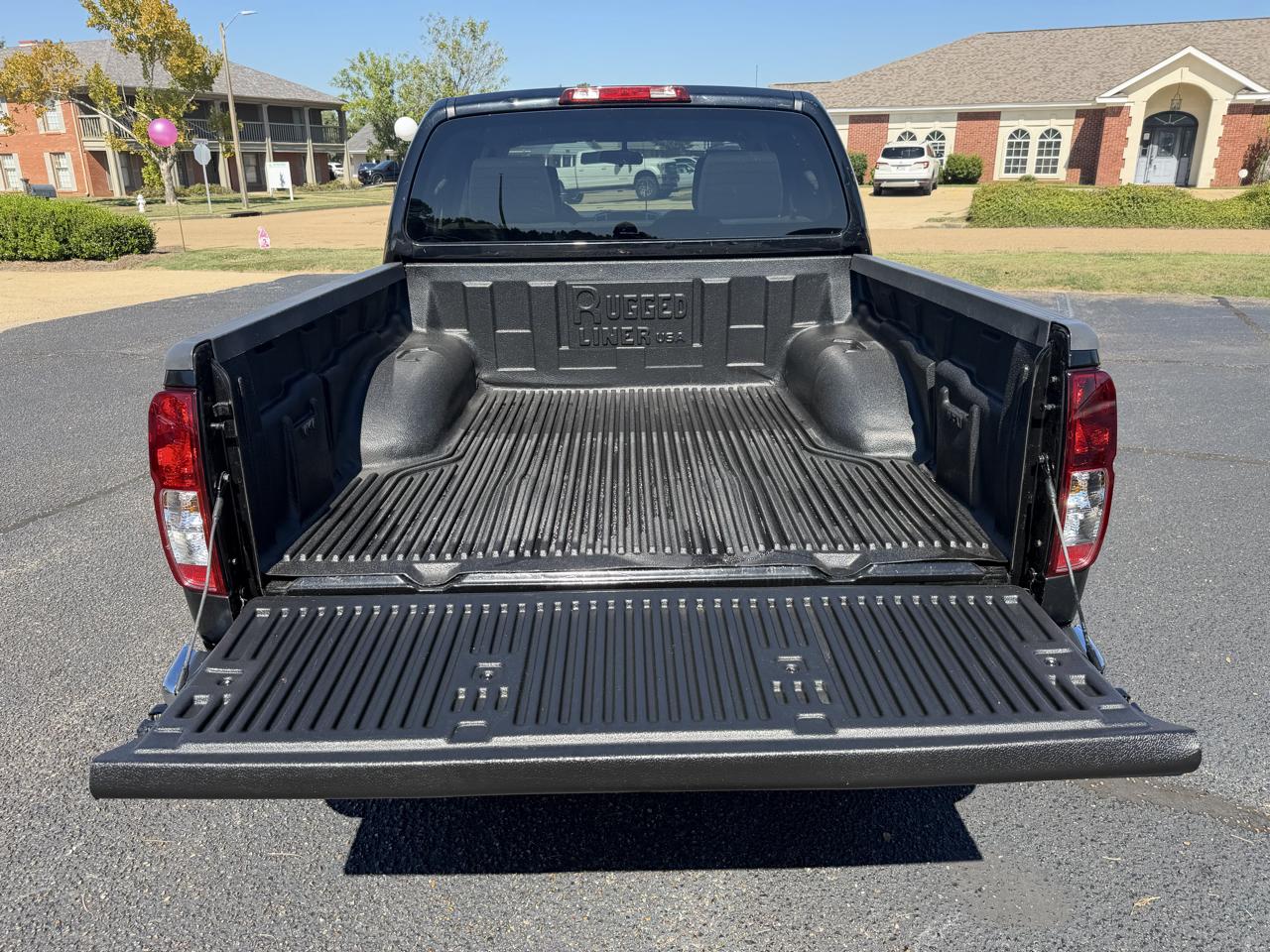 Nissan Frontier  2011