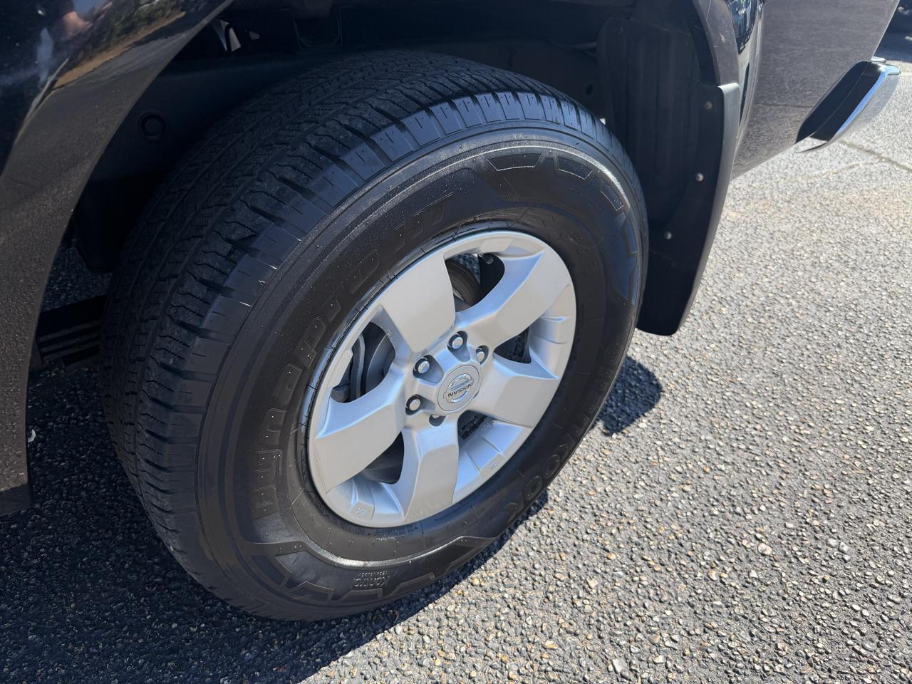 Nissan Frontier  2011