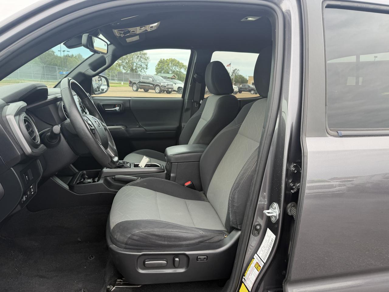 Toyota Tacoma  2021