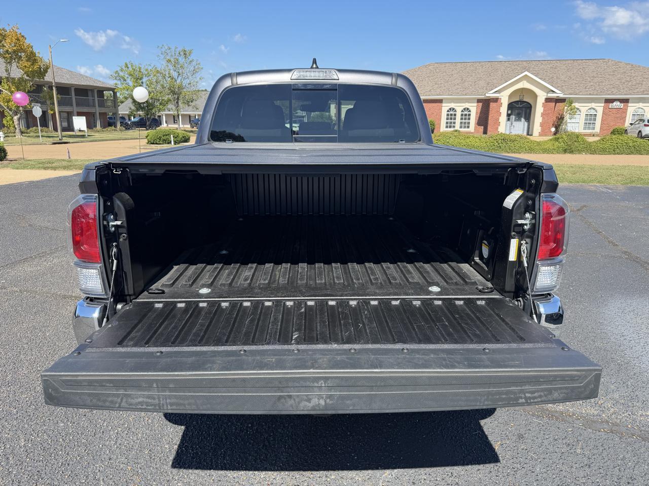 Toyota Tacoma  2021