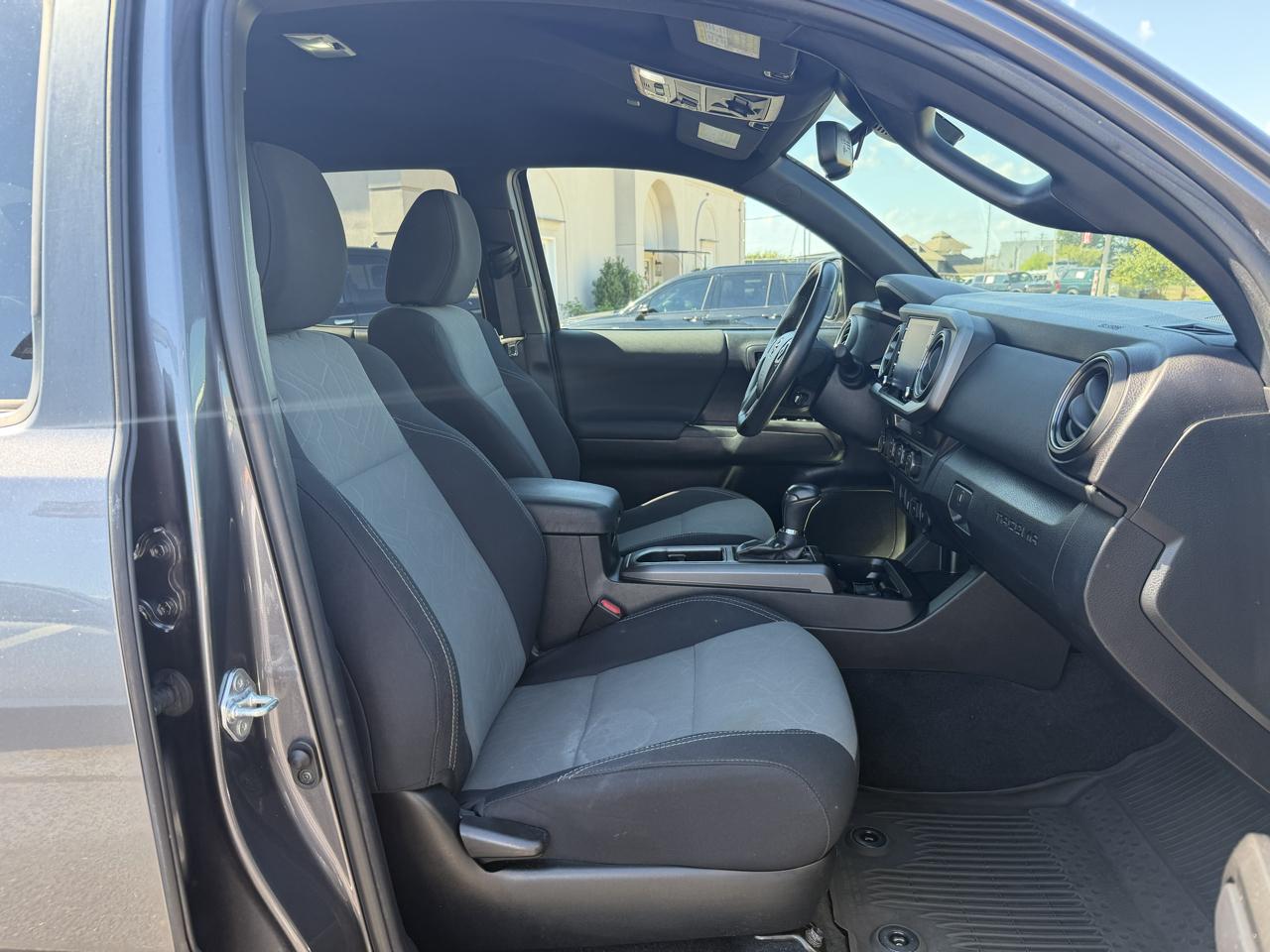 Toyota Tacoma  2021
