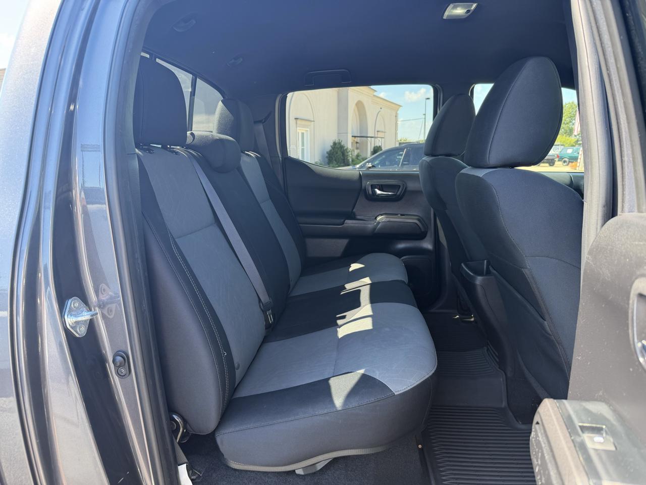 Toyota Tacoma  2021