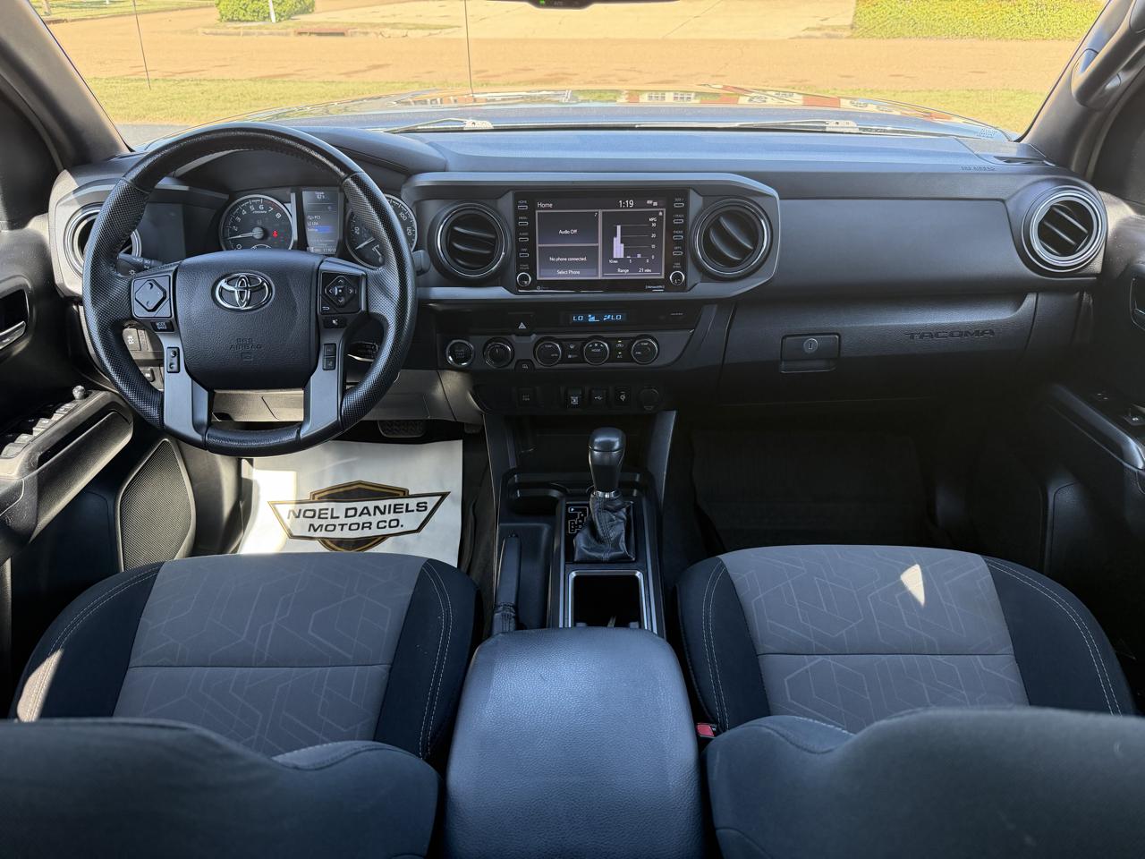 Toyota Tacoma  2021