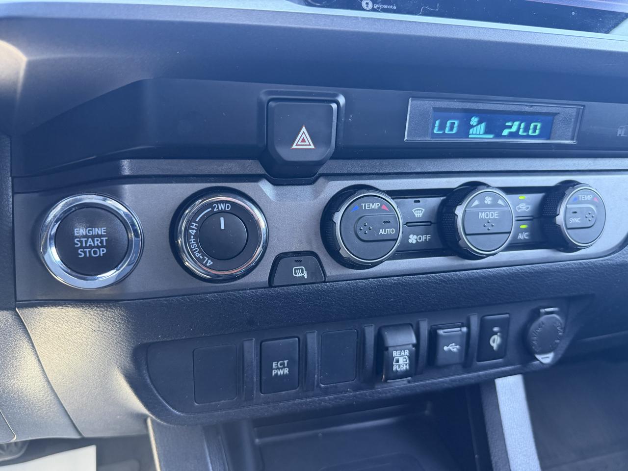 Toyota Tacoma  2021