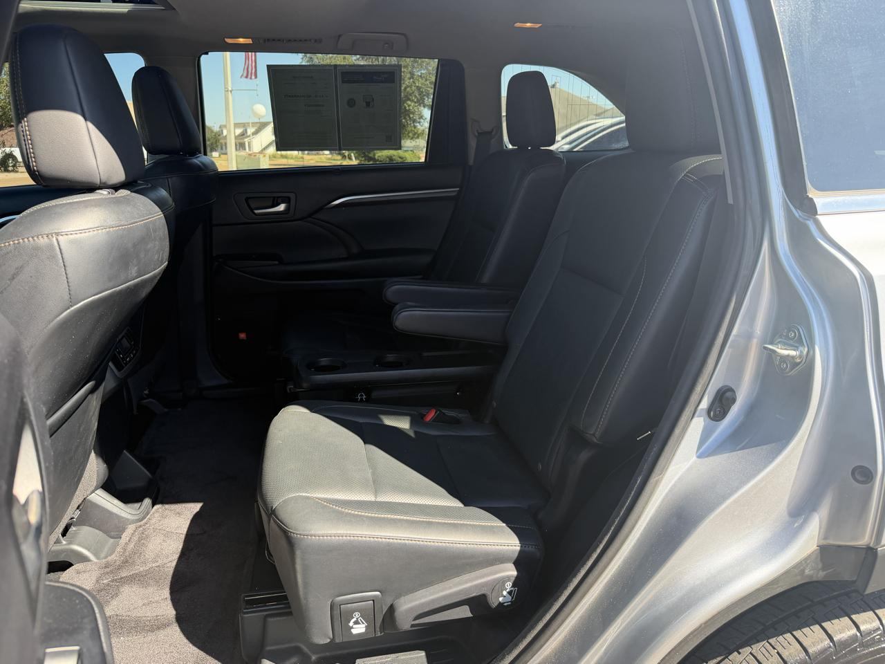 Toyota Highlander  2015