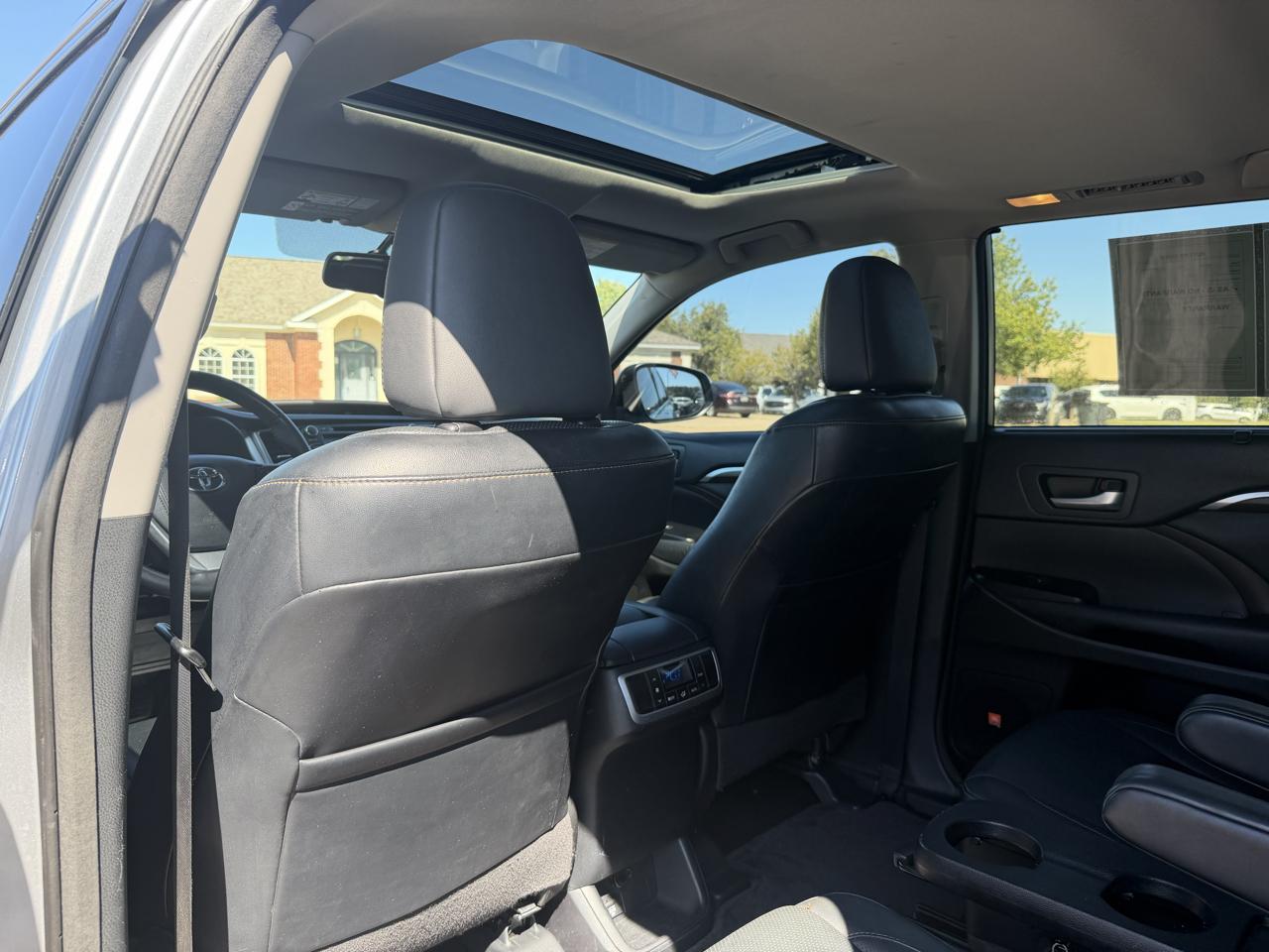Toyota Highlander  2015