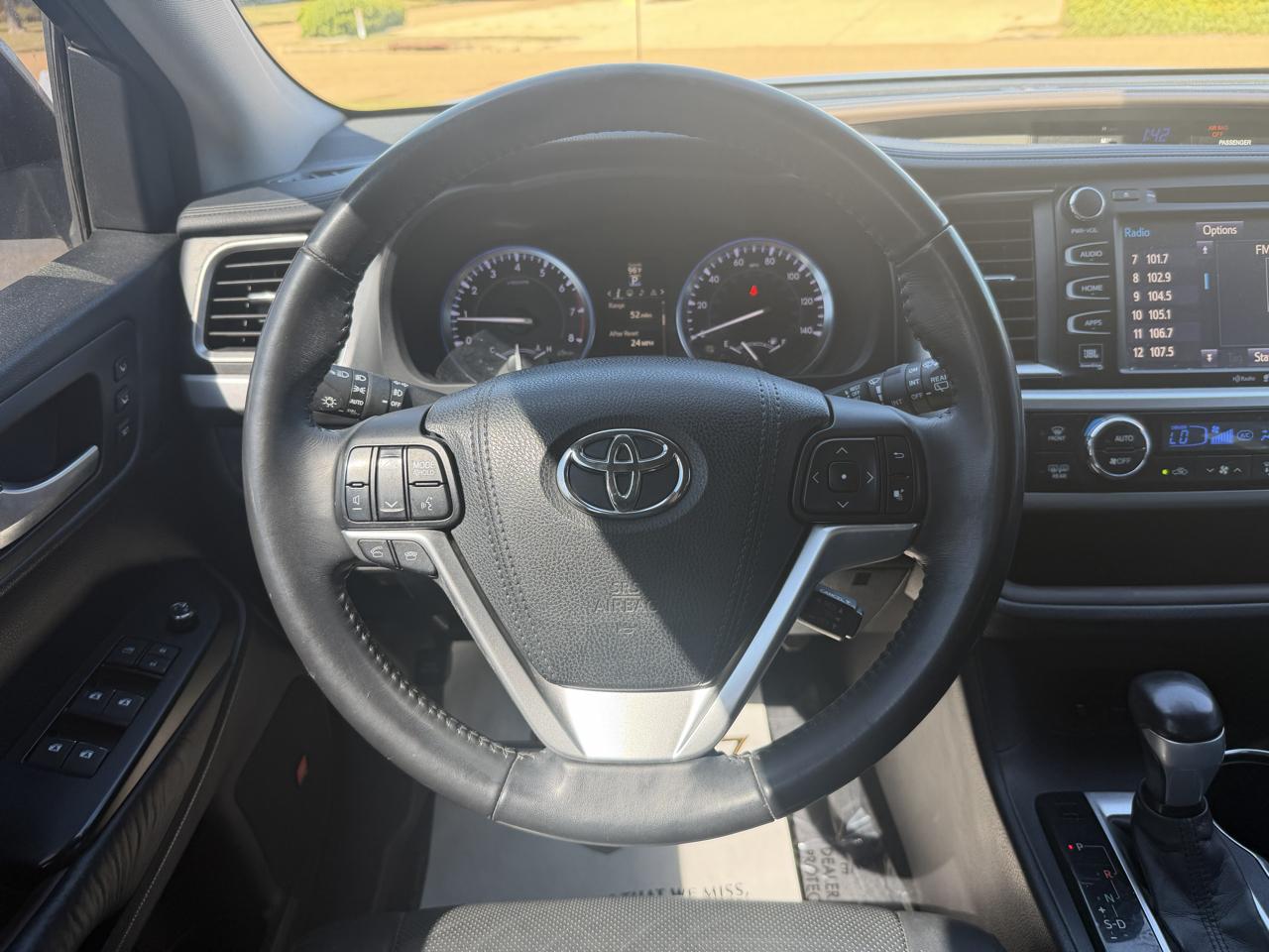 Toyota Highlander  2015